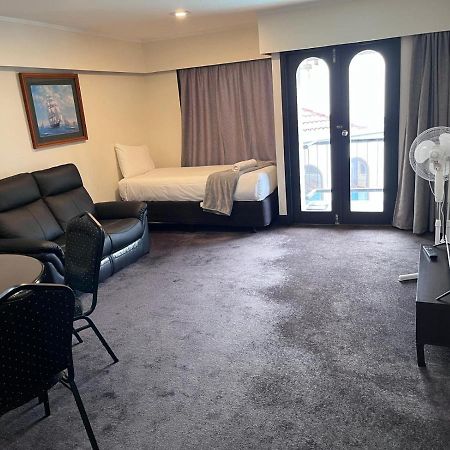 Alcamo Motel Hamilton Buitenkant foto